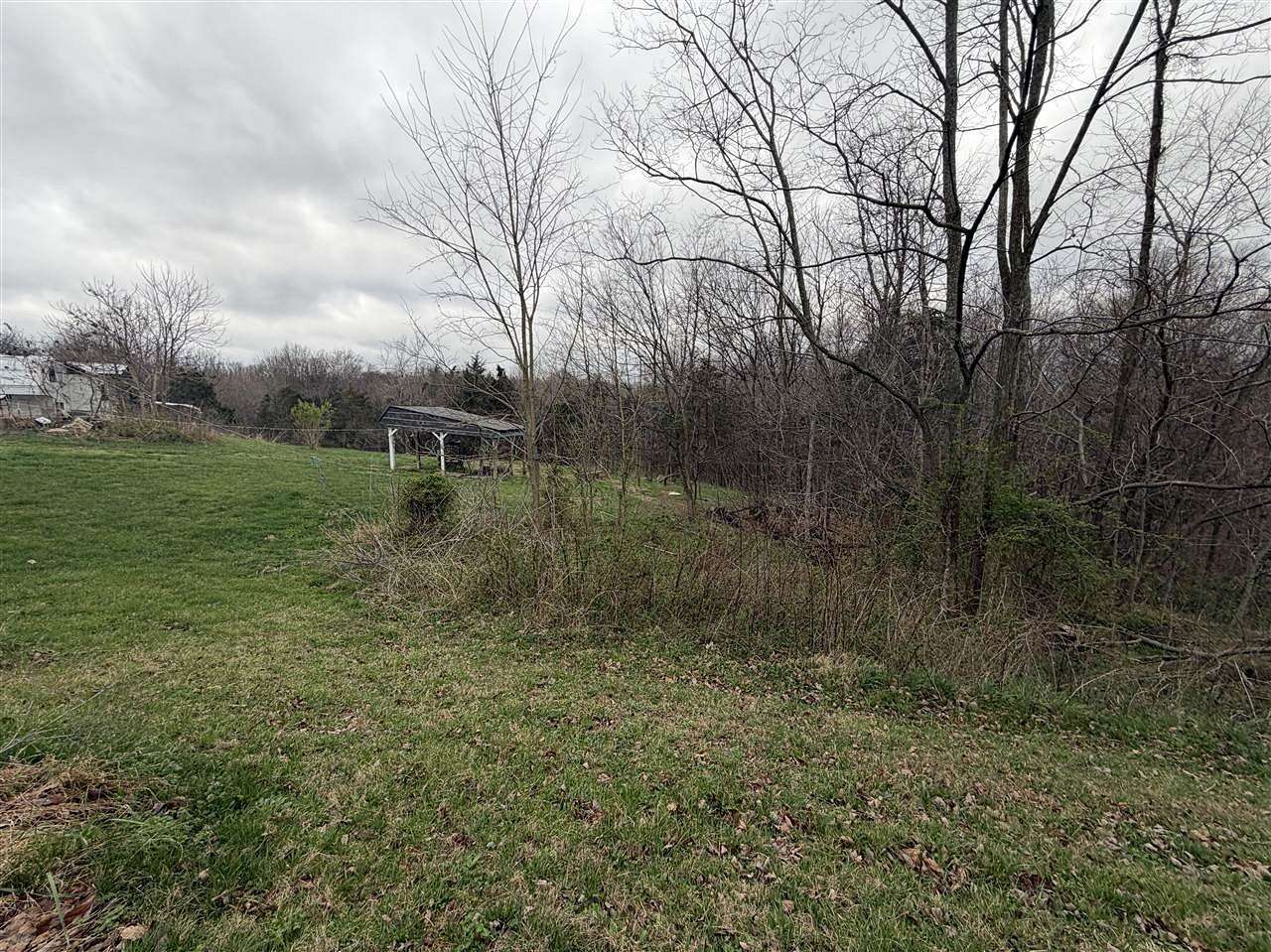 3.75 Acres of Land for Sale in Summer Shade, Kentucky