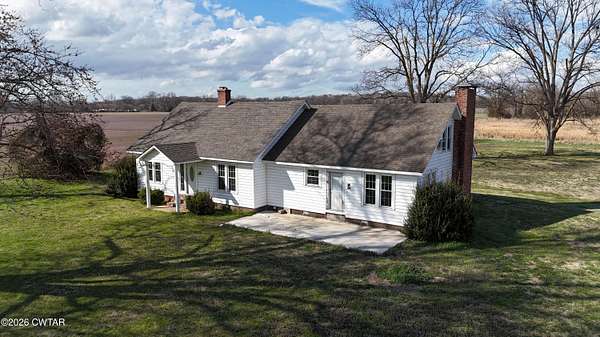 5 Acres of Land with Home for Sale in Dyersburg, Tennessee