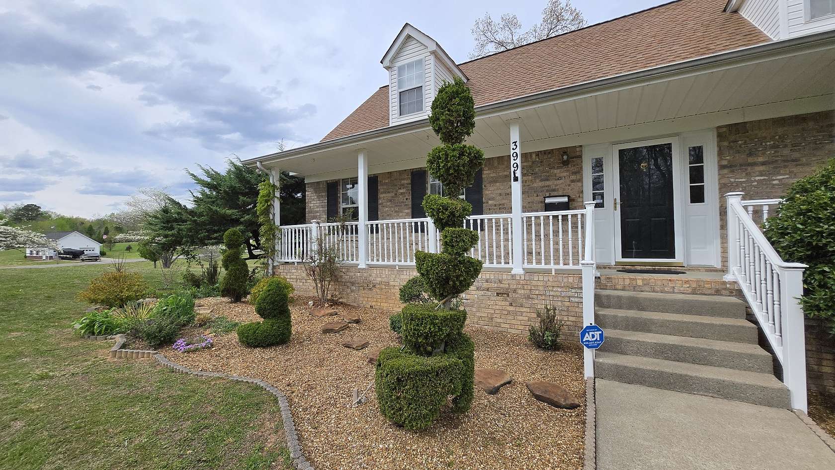 2.34 Acres of Land with Home for Sale in Clarksville, Tennessee