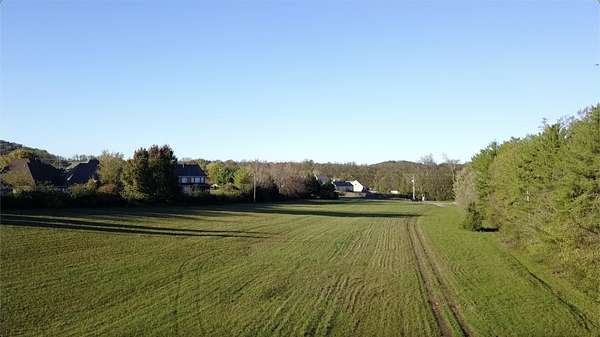 9.63 Acres of Residential Land for Sale in Thompson's Station, Tennessee