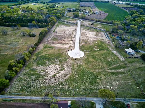 14.5 Acres of Recreational & Residential Land for Sale in Whitewright, Texas