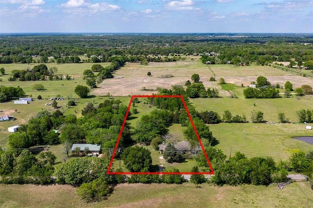 2.5 Acres of Land with Home for Sale in Mabank, Texas