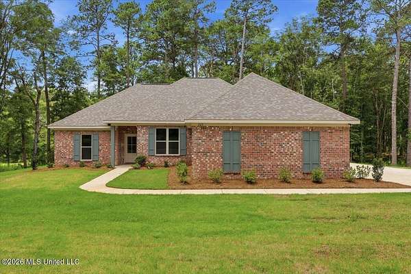 1.72 Acres of Land with Home for Sale in Mendenhall, Mississippi