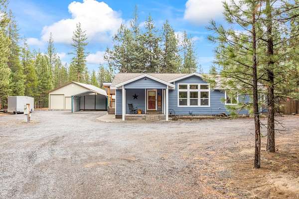 10 Acres of Land with Home for Sale in La Pine, Oregon