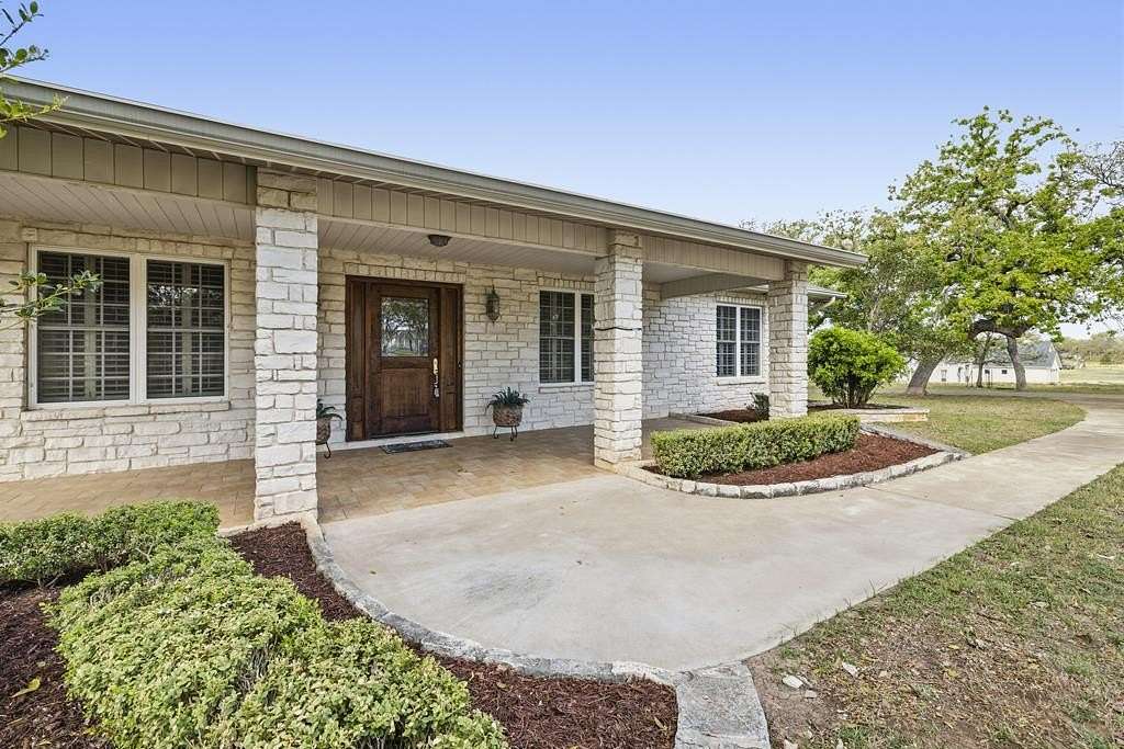 1.8 Acres of Land with Home for Sale in Kerrville, Texas