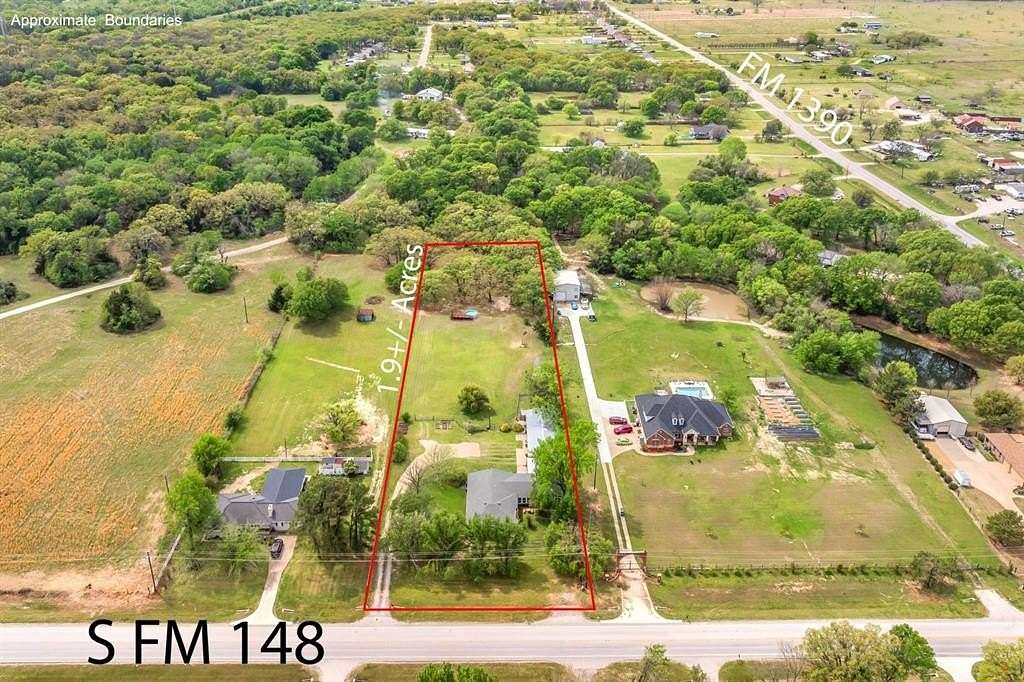 2 Acres of Land with Home for Sale in Kaufman, Texas