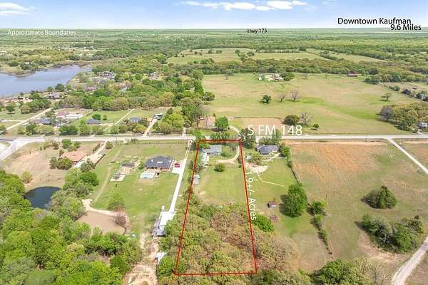 2 Acres of Land with Home for Sale in Kaufman, Texas