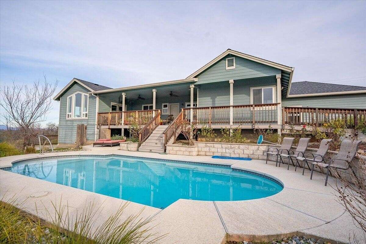 12.1 Acres of Land with Home for Sale in Anderson, California