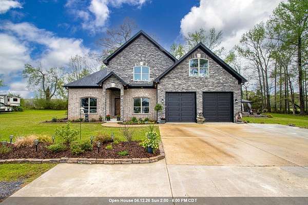 2.47 Acres of Land with Home for Sale in Austin, Arkansas