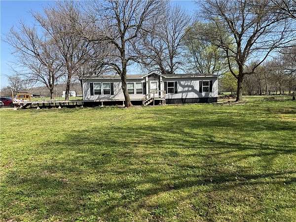 5.89 Acres of Land with Home for Sale in Fayetteville, Arkansas