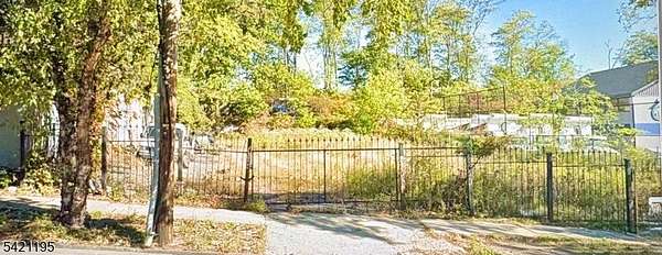 0.22 Acres of Commercial Land for Sale in Newark, New Jersey