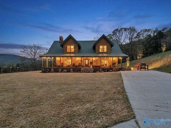 62.8 Acres of Land with Home for Sale in Estillfork, Alabama