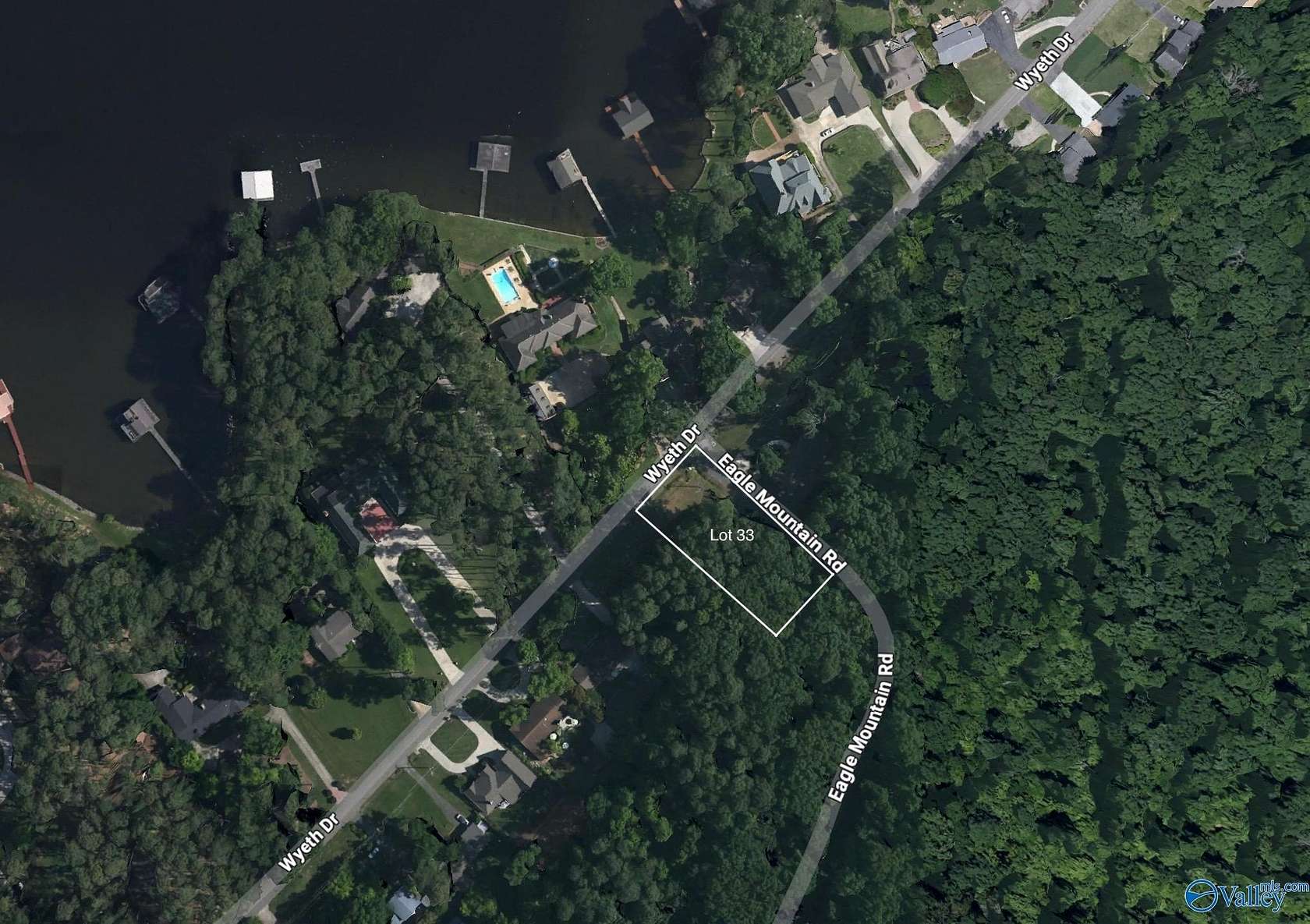 0.45 Acres of Residential Land for Sale in Guntersville, Alabama