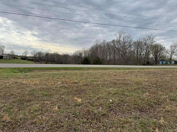 8 Acres of Mixed-Use Land for Sale in Ash Flat, Arkansas