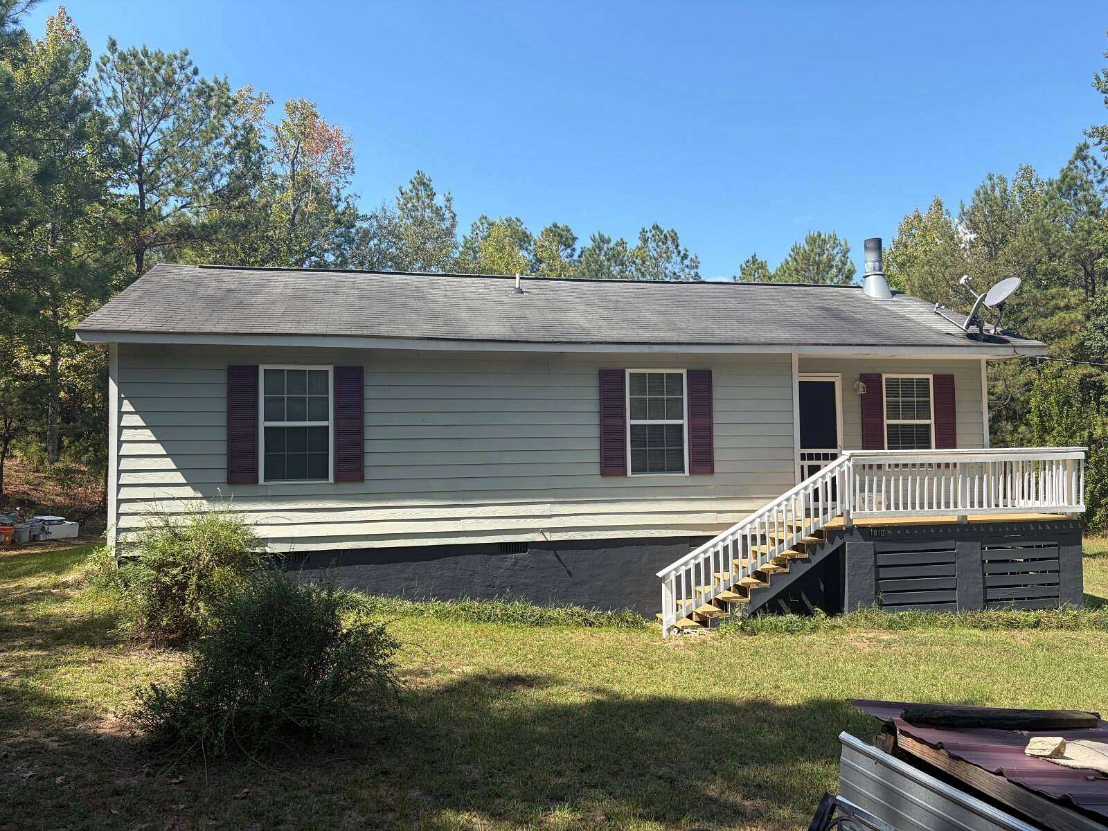 16 Acres of Land with Home for Sale in Salem, Alabama