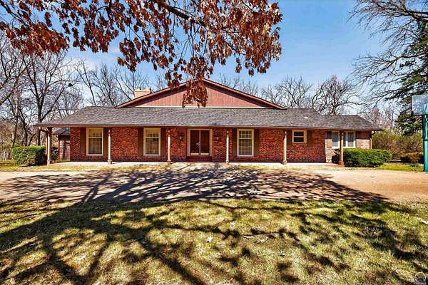 2 Acres of Land with Home for Sale in Topeka, Kansas