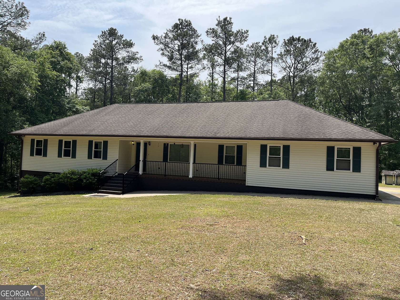 3.19 Acres of Land with Home for Sale in Dublin, Georgia