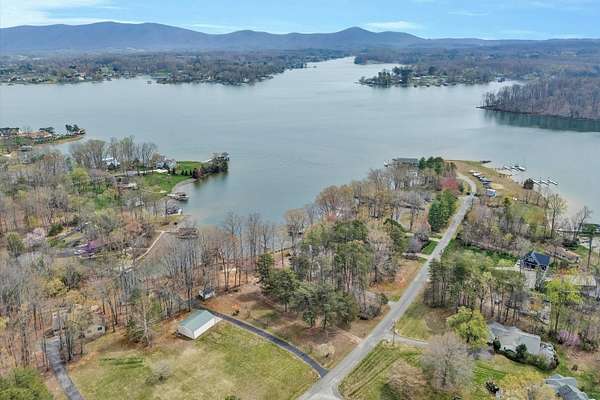 1.12 Acres of Residential Land for Sale in Union Hall, Virginia