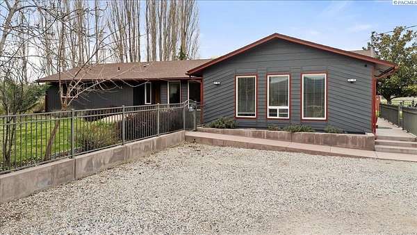 5.64 Acres of Land with Home for Sale in Prosser, Washington