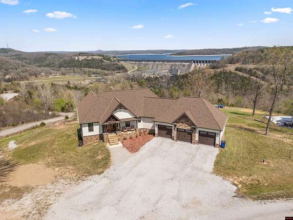 33 Acres of Recreational Land with Home for Sale in Jordan, Arkansas