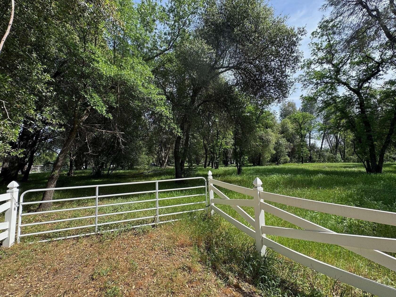 4 Acres of Residential Land for Sale in Redding, California