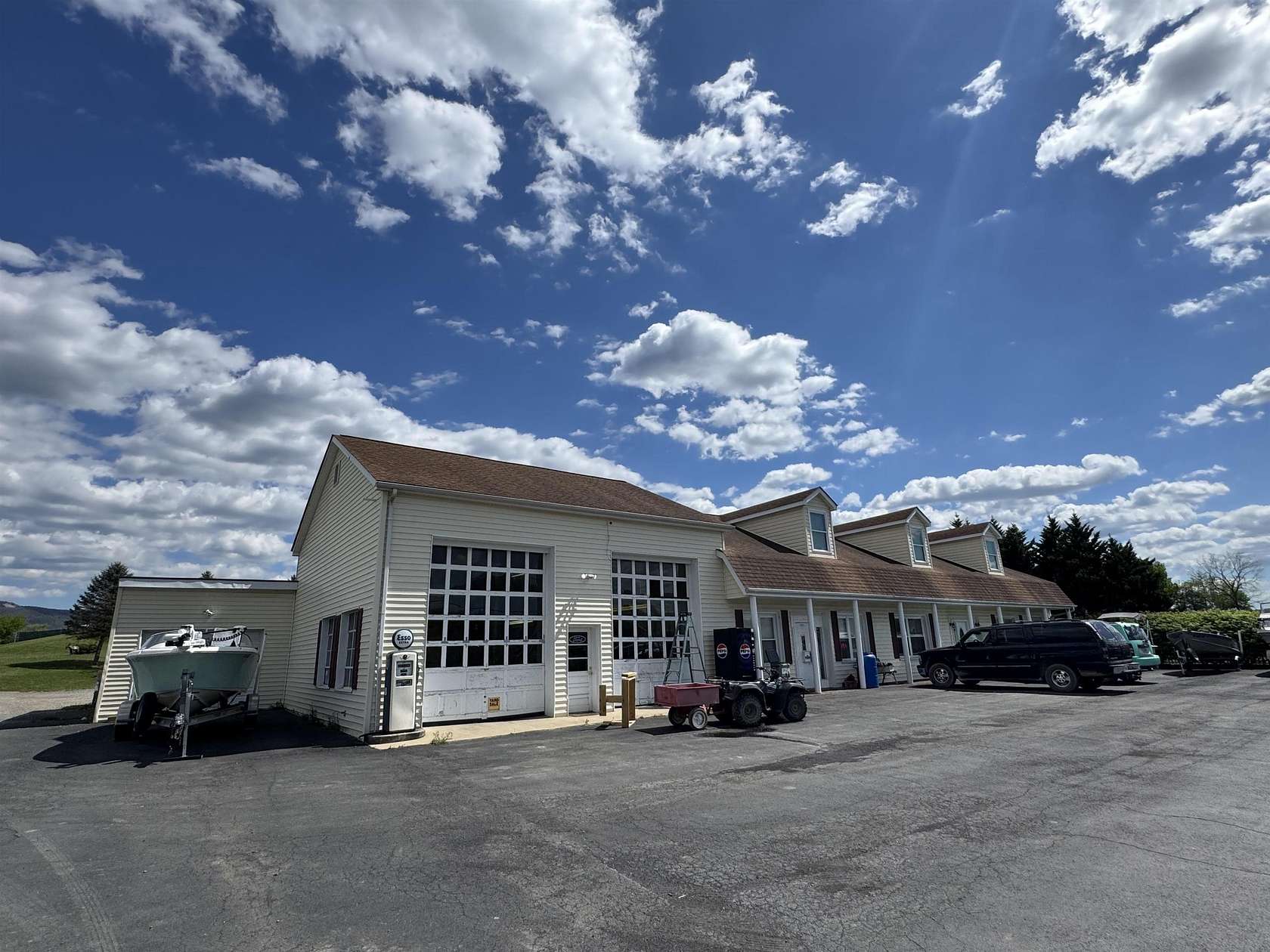5.25 Acres of Improved Commercial Land for Sale in Greenville, Virginia