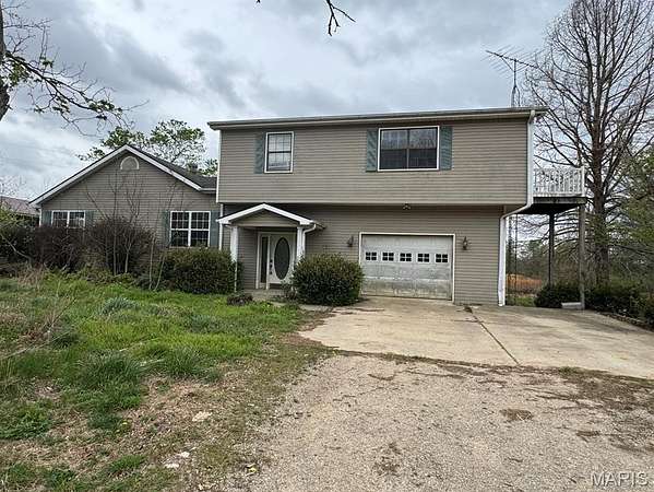 3 Acres of Land with Home for Sale in Poplar Bluff, Missouri