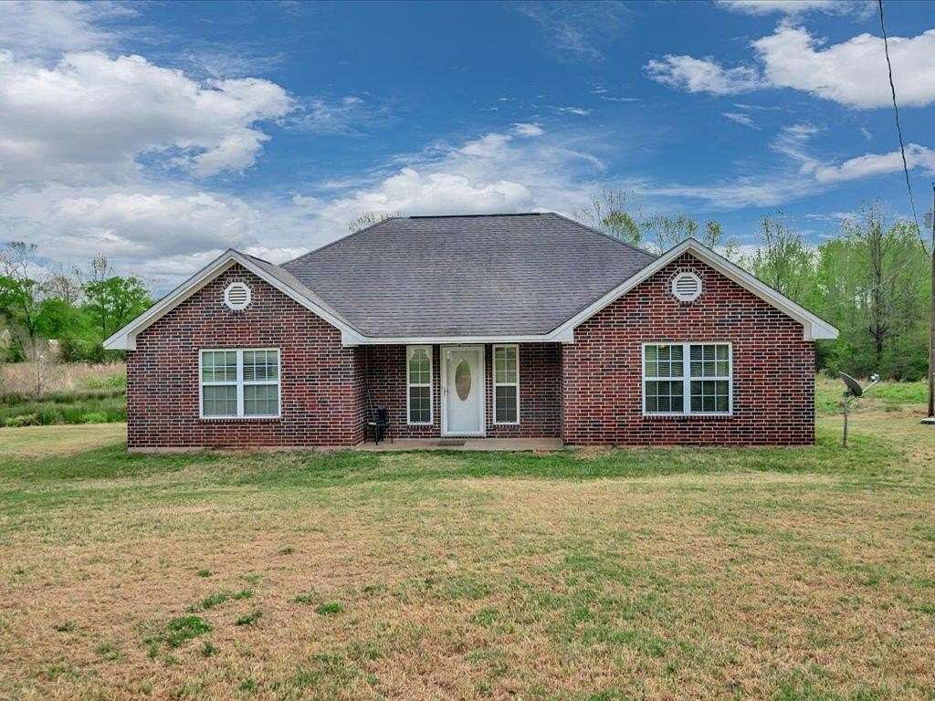 3 Acres of Land with Home for Sale in Nacogdoches, Texas