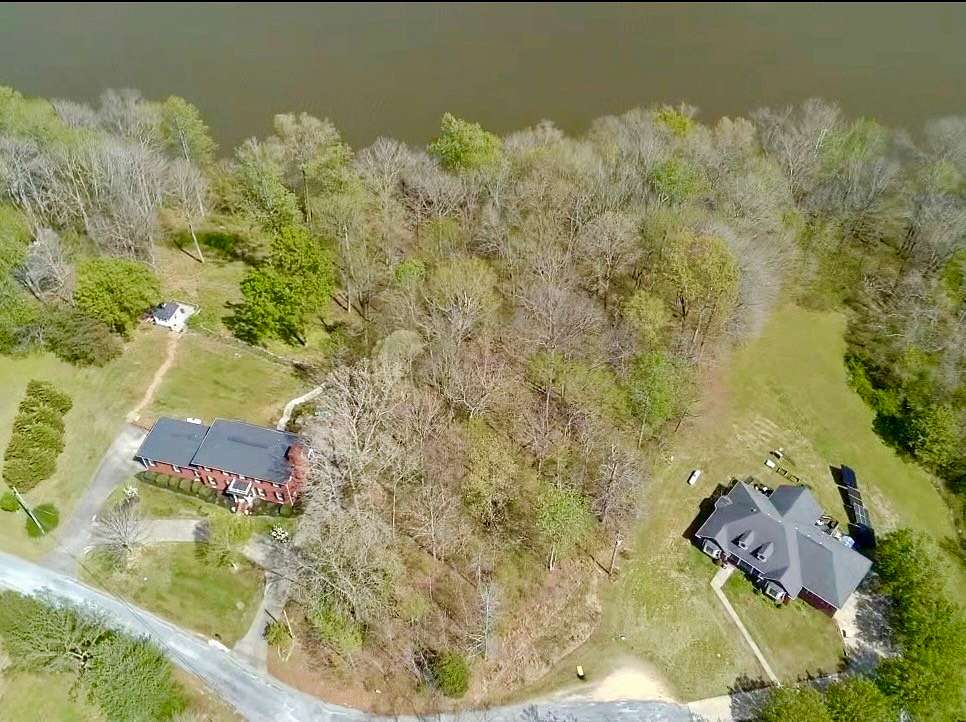 1.38 Acres of Residential Land for Sale in Dover, Tennessee
