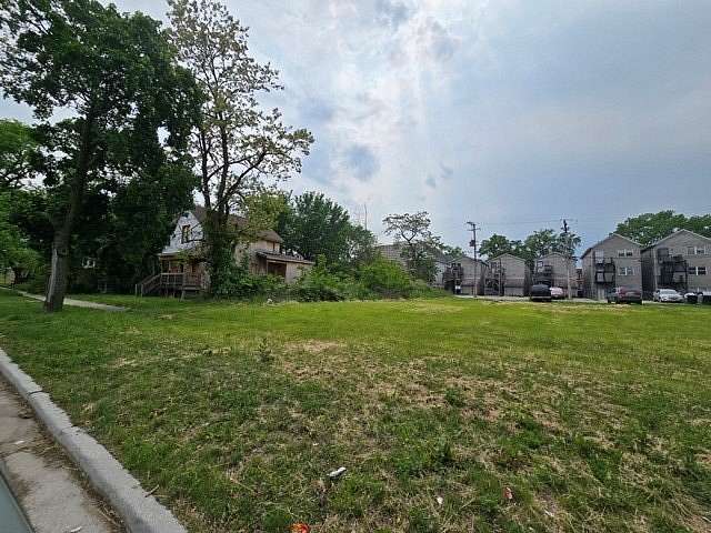0.07 Acres of Land for Sale in Chicago, Illinois