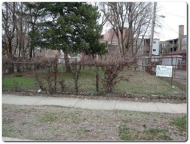 0.13 Acres of Land for Sale in Chicago, Illinois
