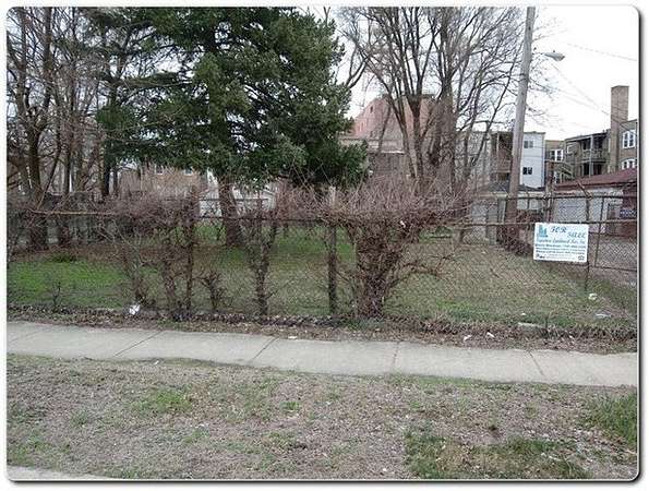 0.13 Acres of Land for Sale in Chicago, Illinois