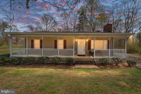 2.1 Acres of Land with Home for Sale in Sumerduck, Virginia