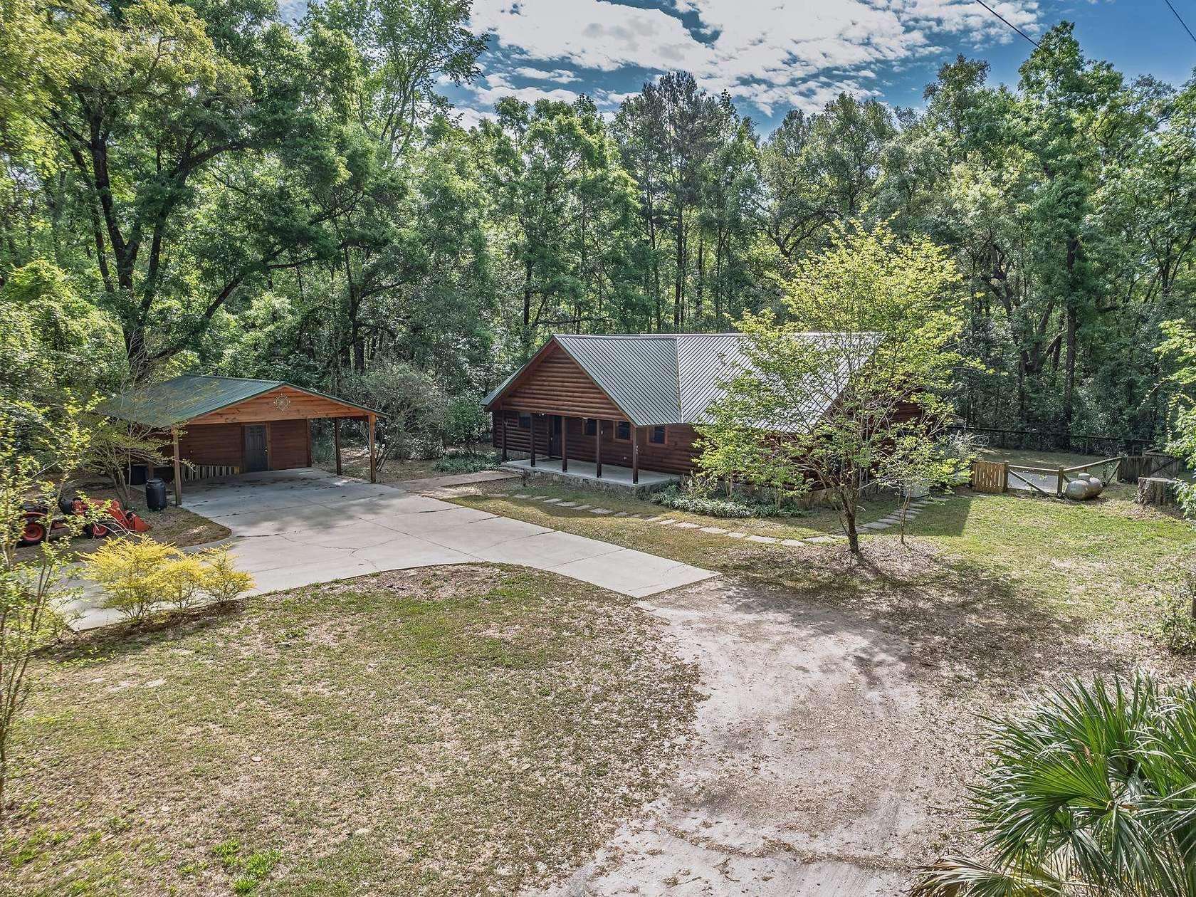 17.4 Acres of Land with Home for Sale in Crawfordville, Florida