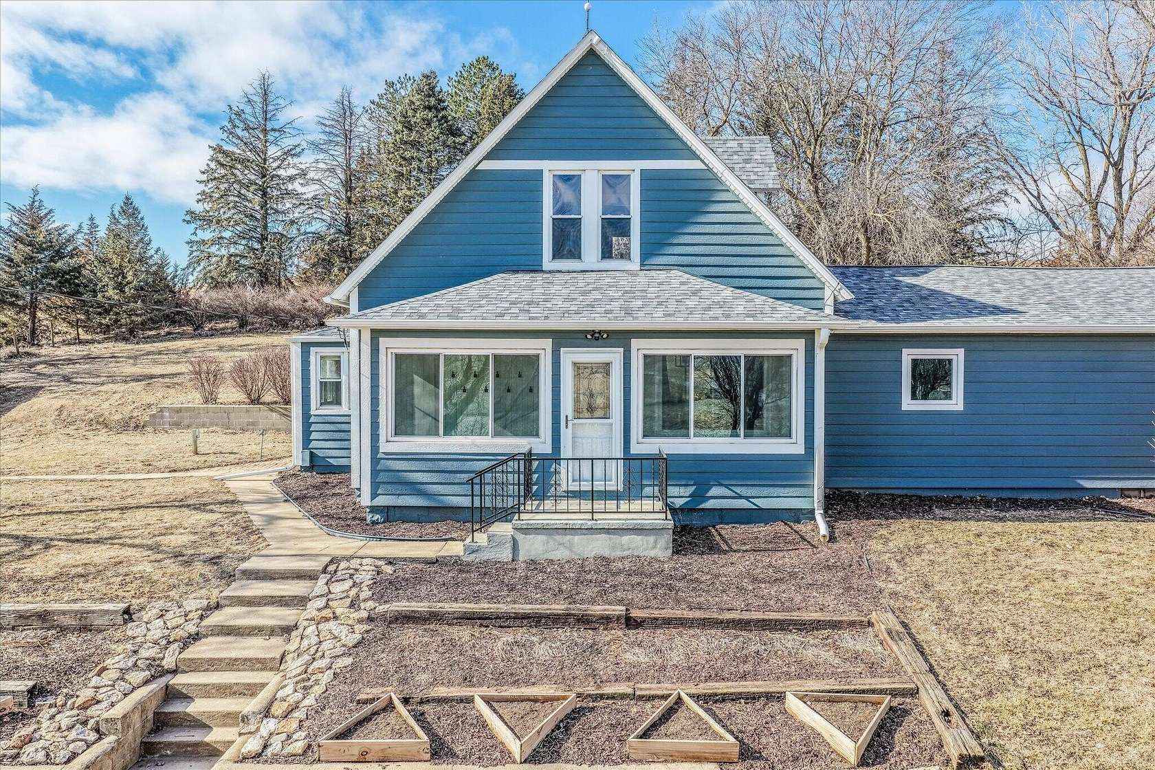 12.9 Acres of Land with Home for Sale in Missouri Valley, Iowa