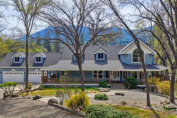 2.88 Acres of Land with Home for Sale in Oakhurst, California