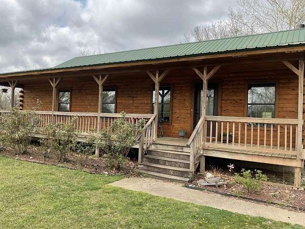 4.4 Acres of Land with Home for Sale in El Paso, Arkansas