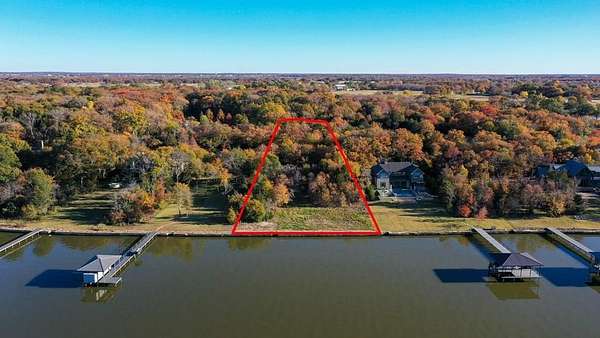 1.62 Acres of Residential Land for Sale in Mabank, Texas