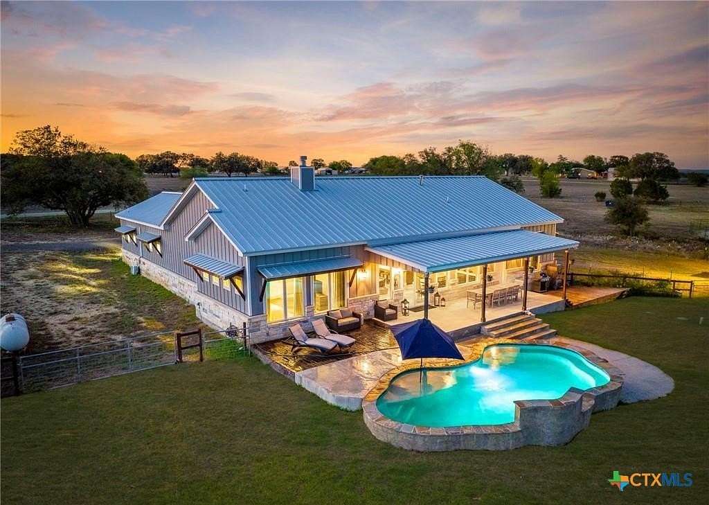 10.9 Acres of Land with Home for Sale in Bandera, Texas