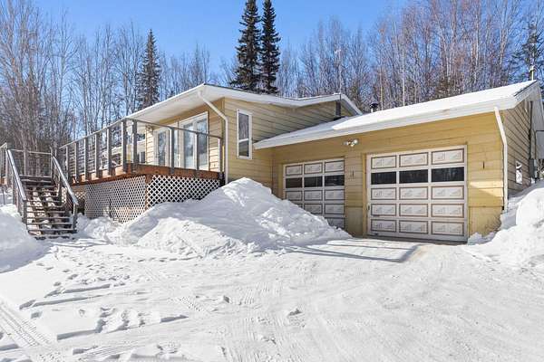 1.5 Acres of Land with Home for Sale in Fairbanks, Alaska