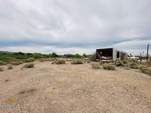 1 Acre of Land for Sale in Bouse, Arizona