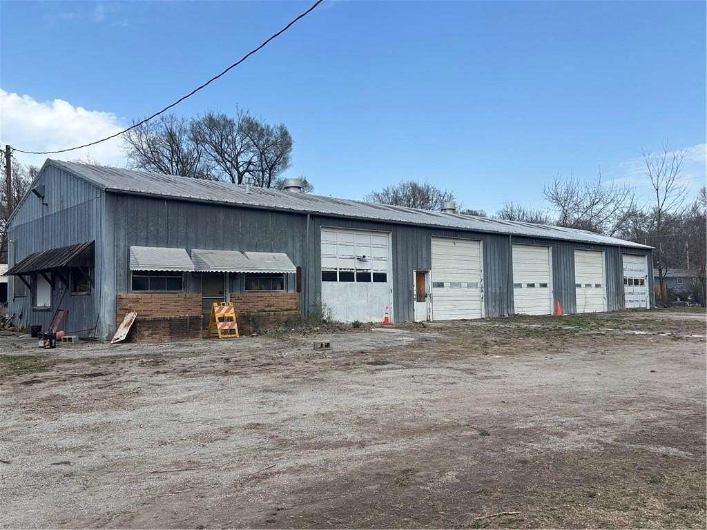 2.16 Acres of Commercial Land for Sale in St. Joseph, Missouri
