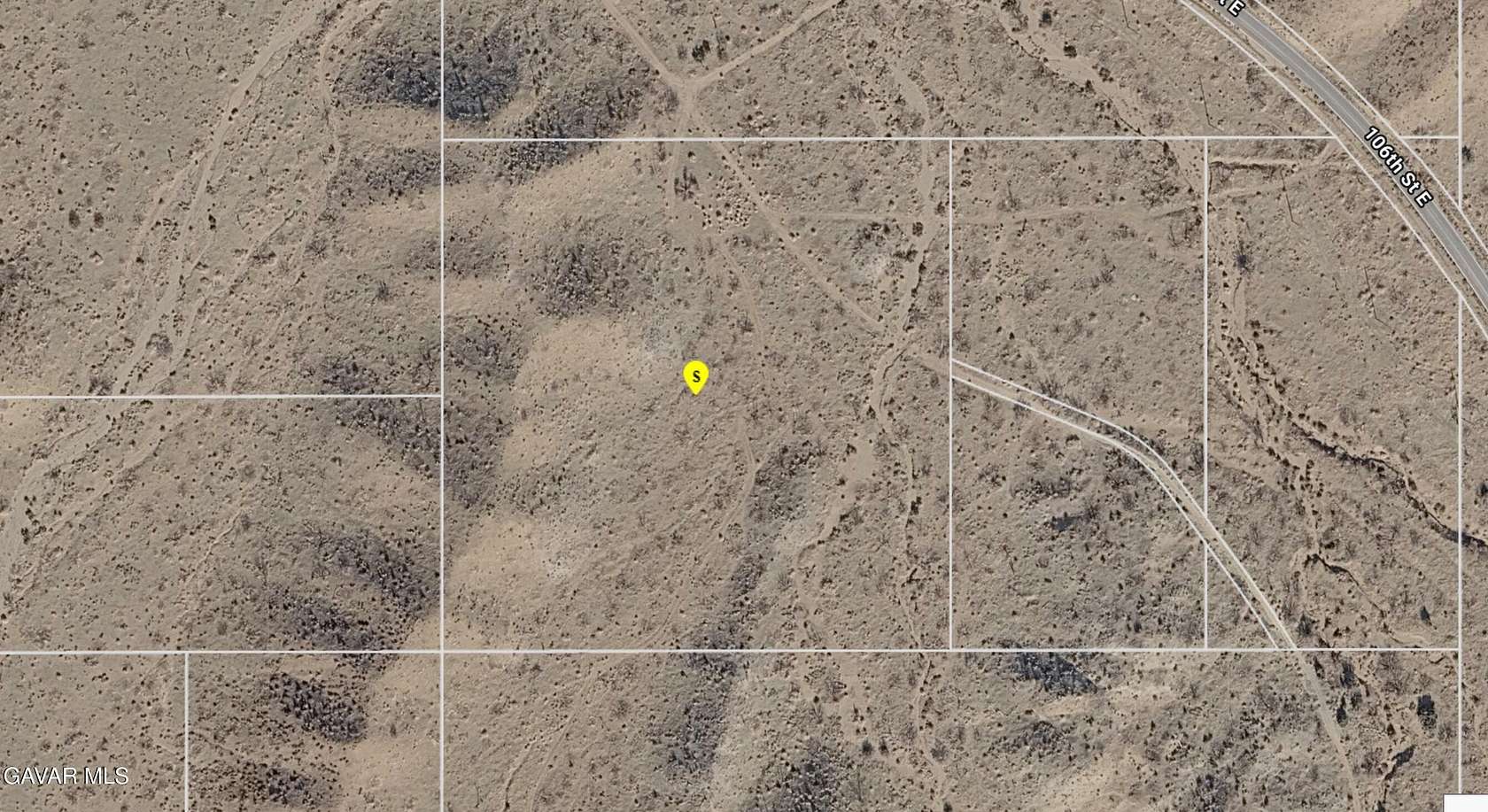 10 Acres of Residential Land for Sale in Juniper Hills, California