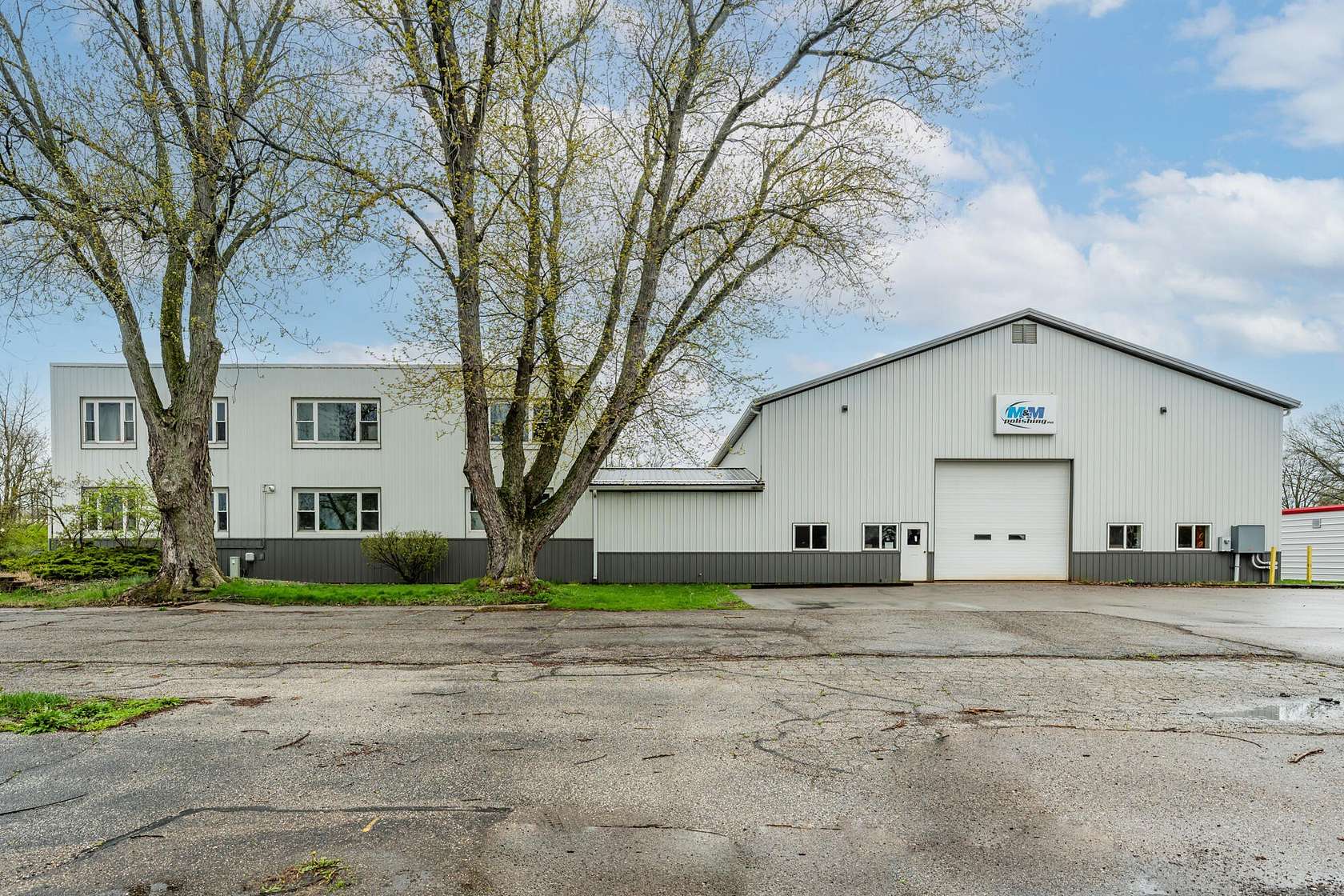 4.39 Acres of Improved Commercial Land for Sale in Coloma, Michigan