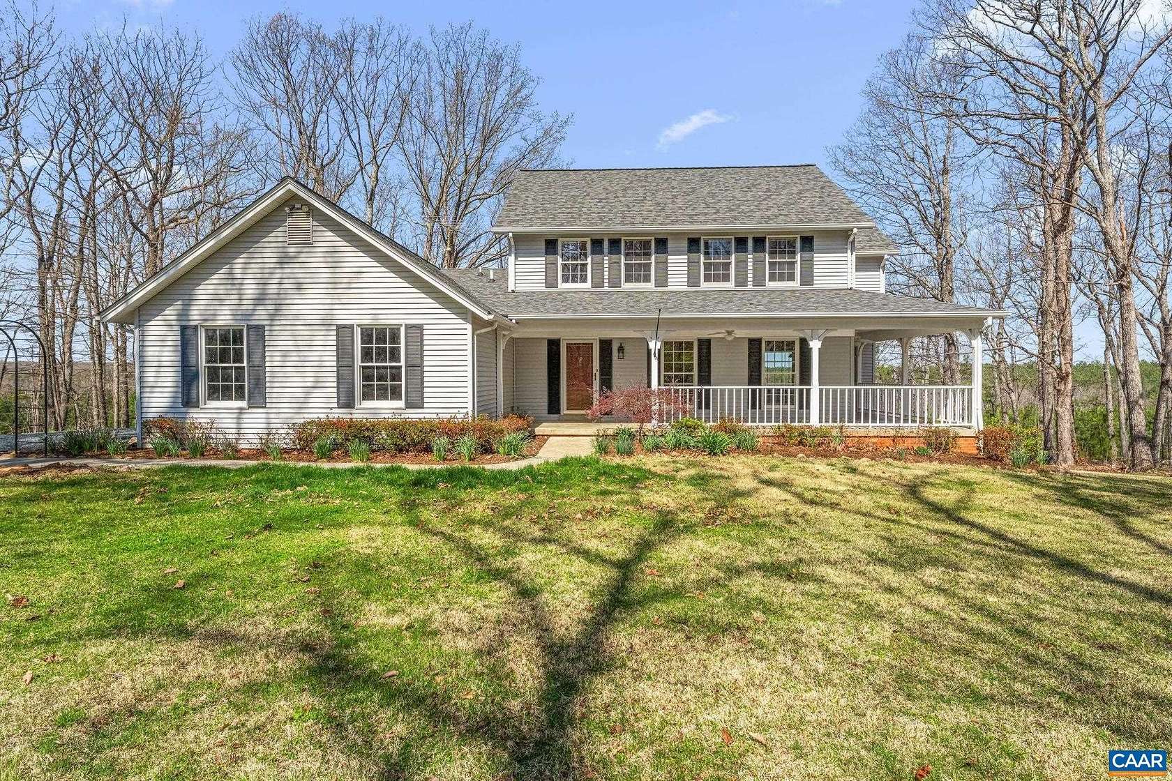 5.88 Acres of Land with Home for Sale in Palmyra, Virginia