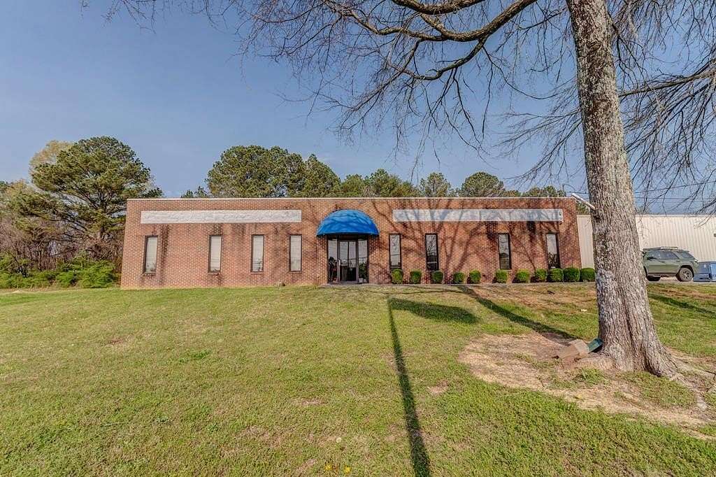 1.79 Acres of Improved Commercial Land for Sale in Dalton, Georgia