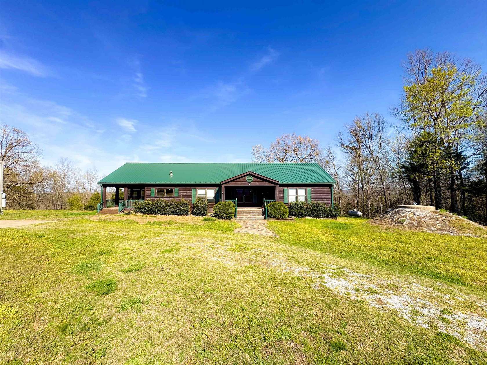 4 Acres of Land with Home for Sale in Mountain View, Arkansas