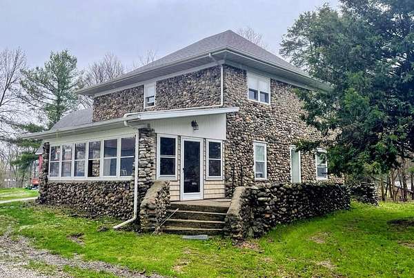 10.4 Acres of Land with Home for Sale in Buchanan, Michigan