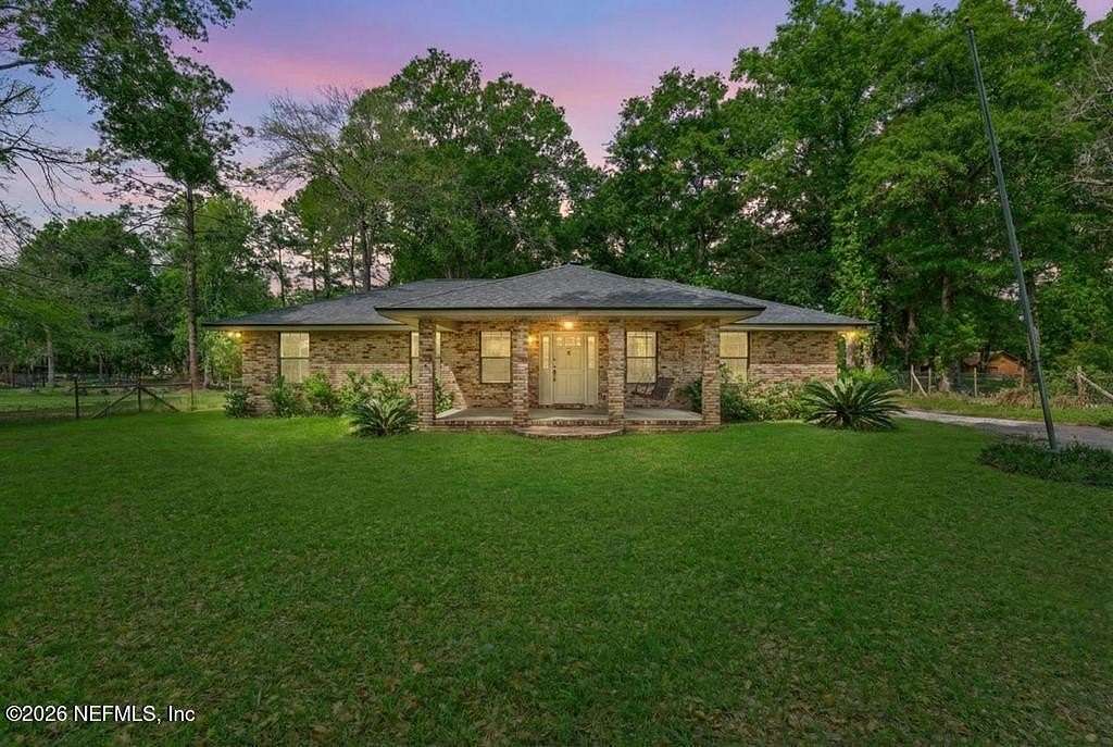 1.53 Acres of Land with Home for Sale in Jacksonville, Florida