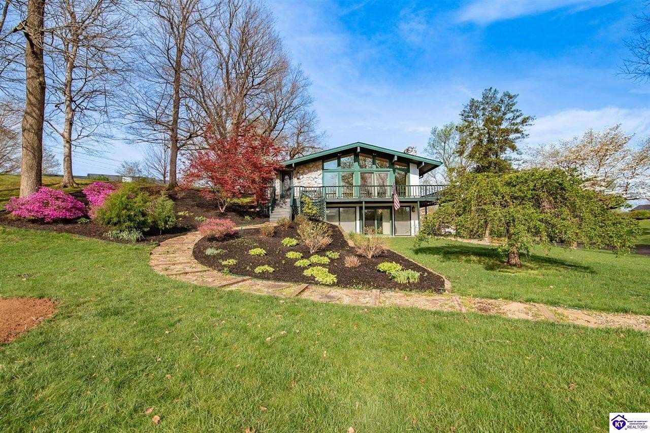 2 Acres of Land with Home for Sale in Elizabethtown, Kentucky